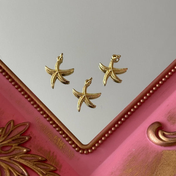 Charm Estrellita de Mar Baño de oro