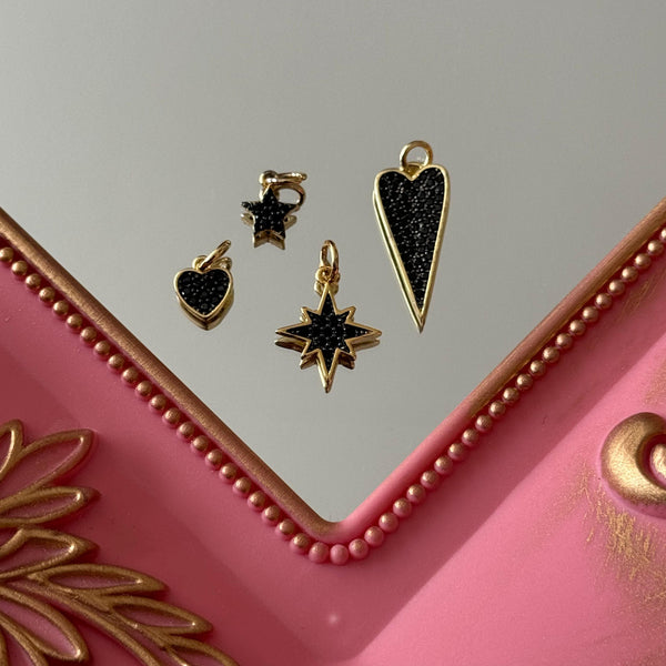 Charm Figuras Circones Negros Baño de oro