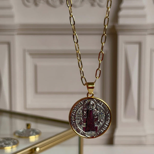 Collar Medallón San Benito