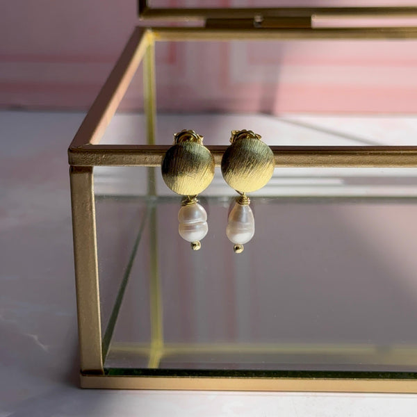 Aros Cóncavo con Perlas