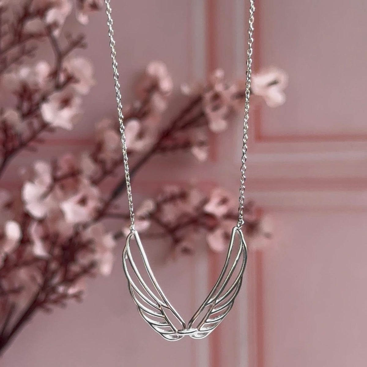 Collar Alitas Calada