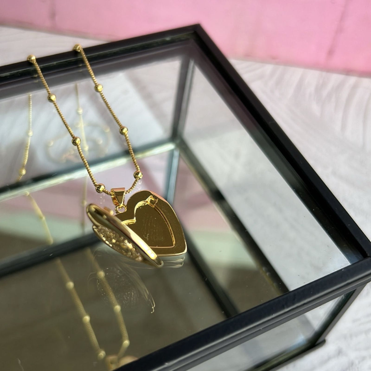 Collar Relicario San Benito