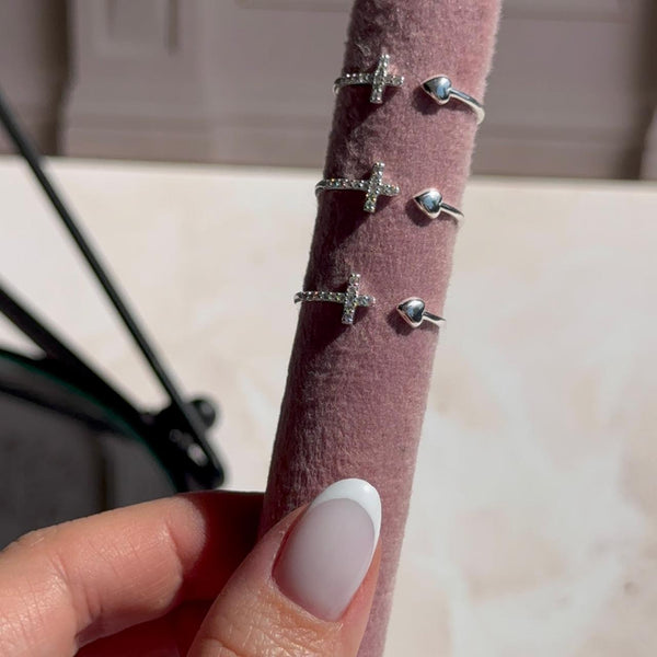 Anillo Cruz Circones y Corazón