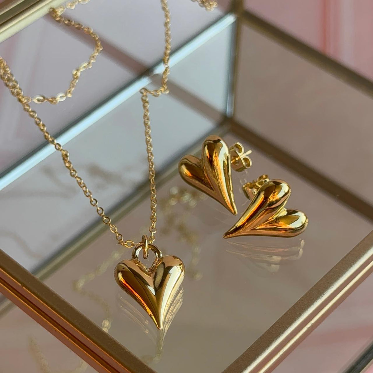 Conjunto Corazón - Esmaltado Dorado