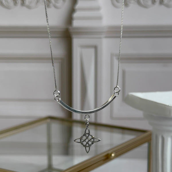 Collar Nudo de Bruja I
