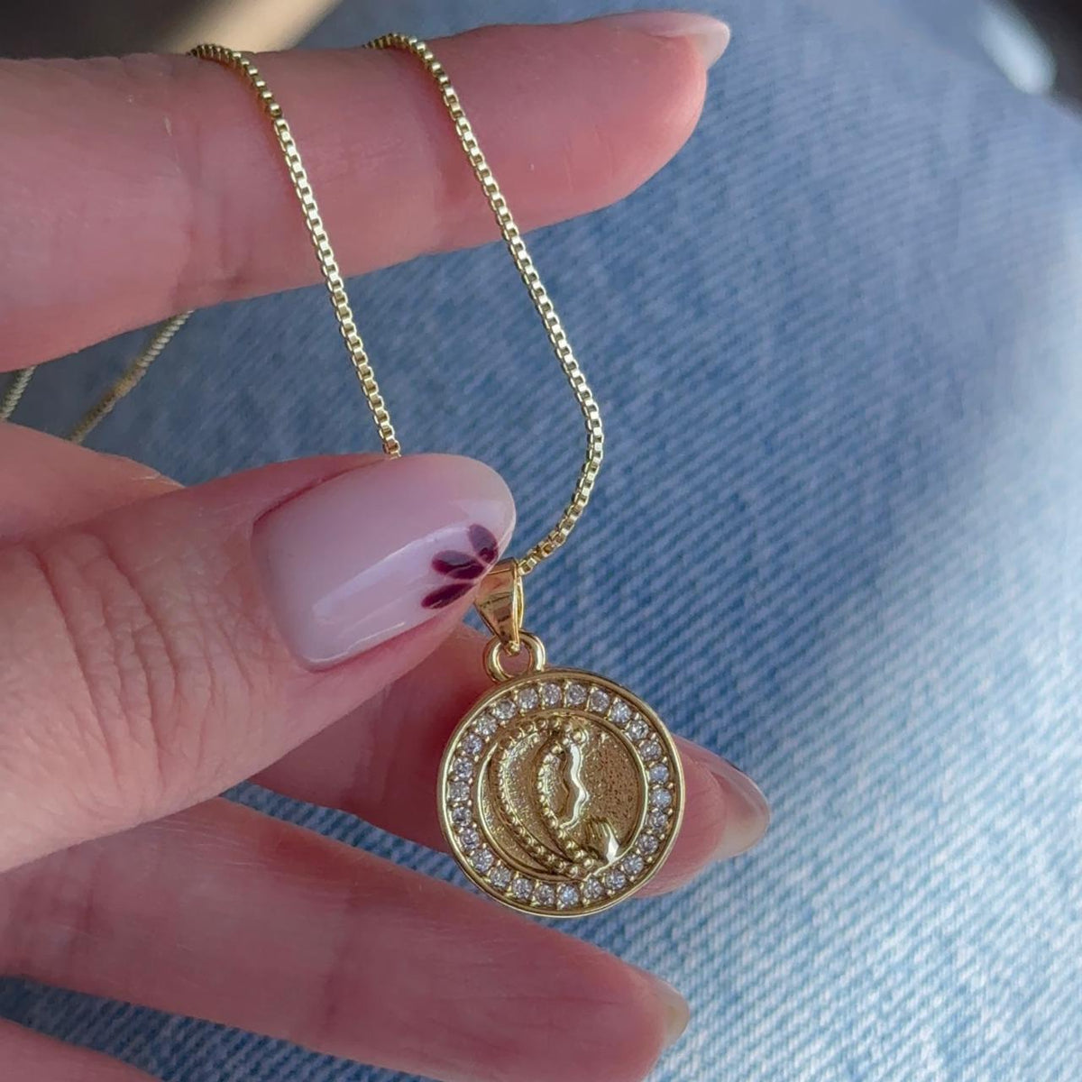 Collar Virgen Niña Circones