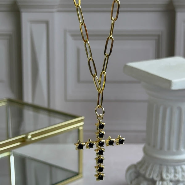 Collar Cruz con Circones Negros
