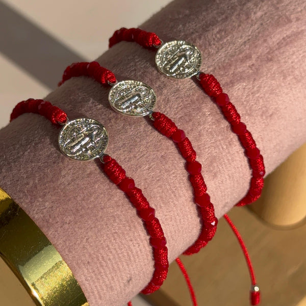 Pulsera Roja con Cristales y San Benito