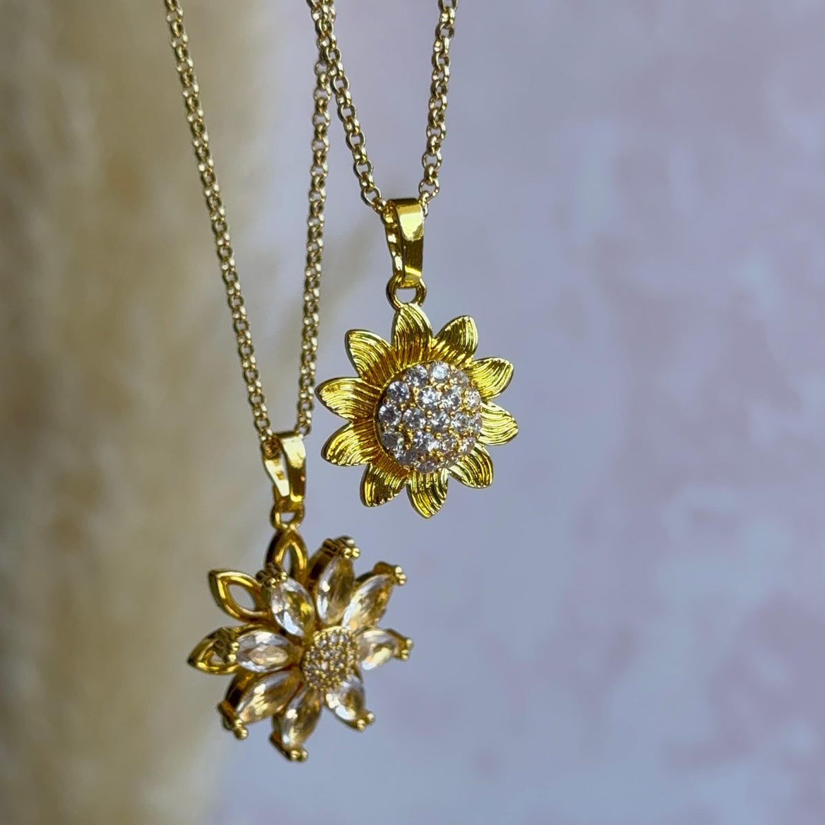 Collar Antiestrés Girasol Baño de Oro