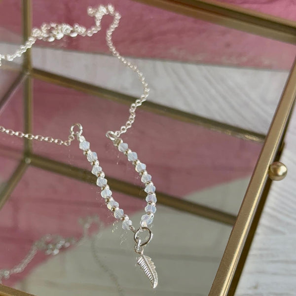 Collar Cristales y Alita