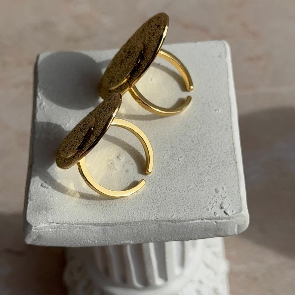 Anillo Bruna