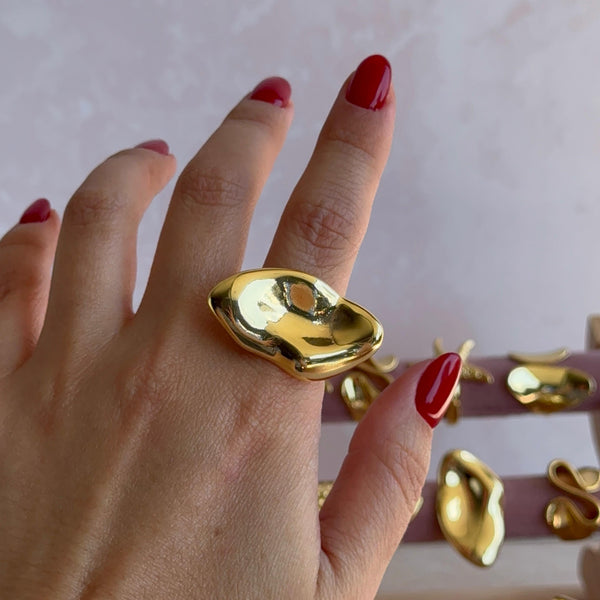 Anillo Delia