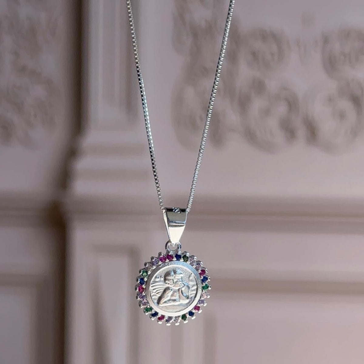 Collar Ángel de la Guarda en Circones Multicolores