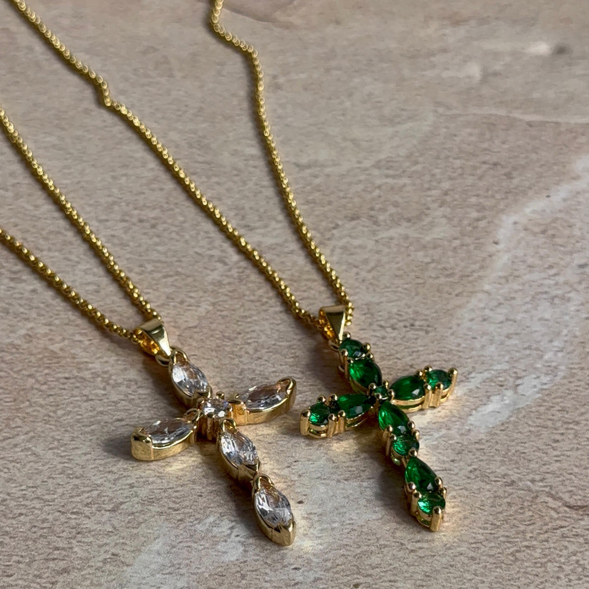 Collar Cruz Cristales