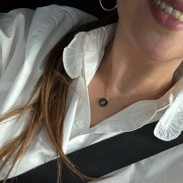 Collar Medallita Cruz Tornasol