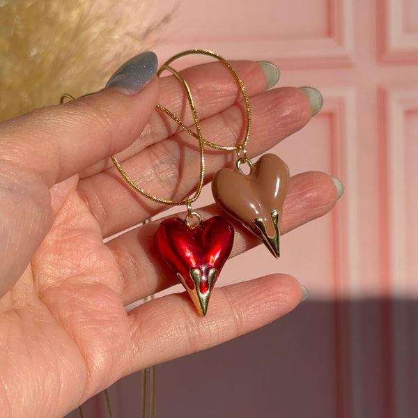 Collar Corazón Llamas Satín