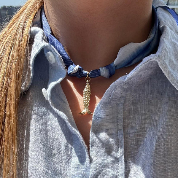 Collar Pañuelo - Medalla Pez