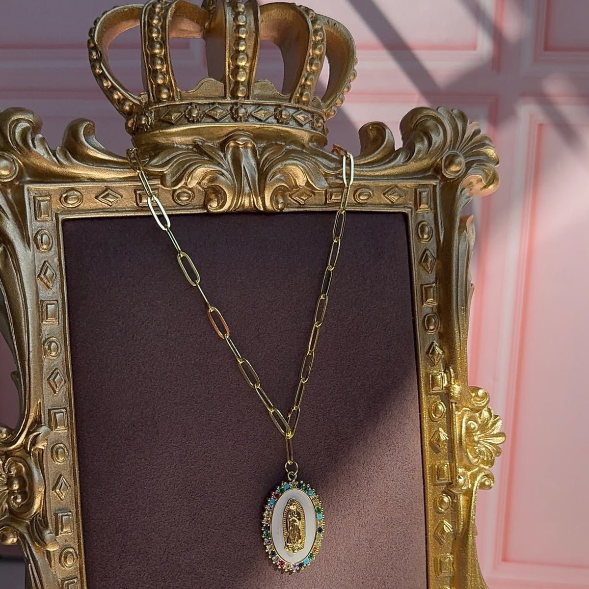 Collar Medallón Virgen de Guadalupe