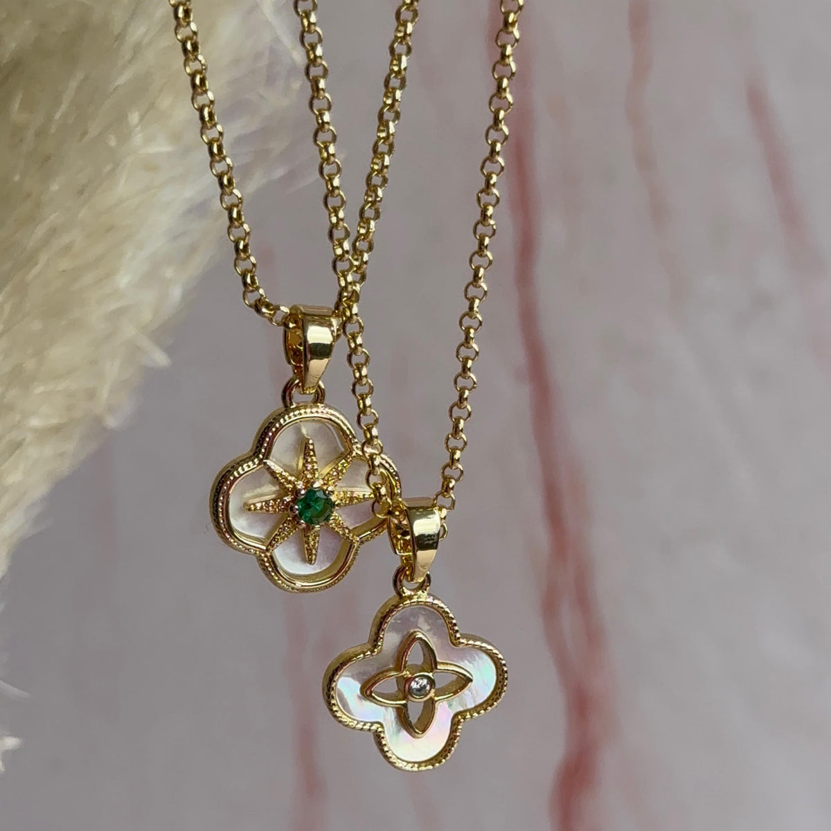 Collar Trébol Nácar Baño de oro