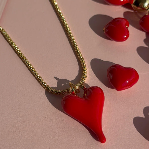 Collar Corazón Rojo Alargado