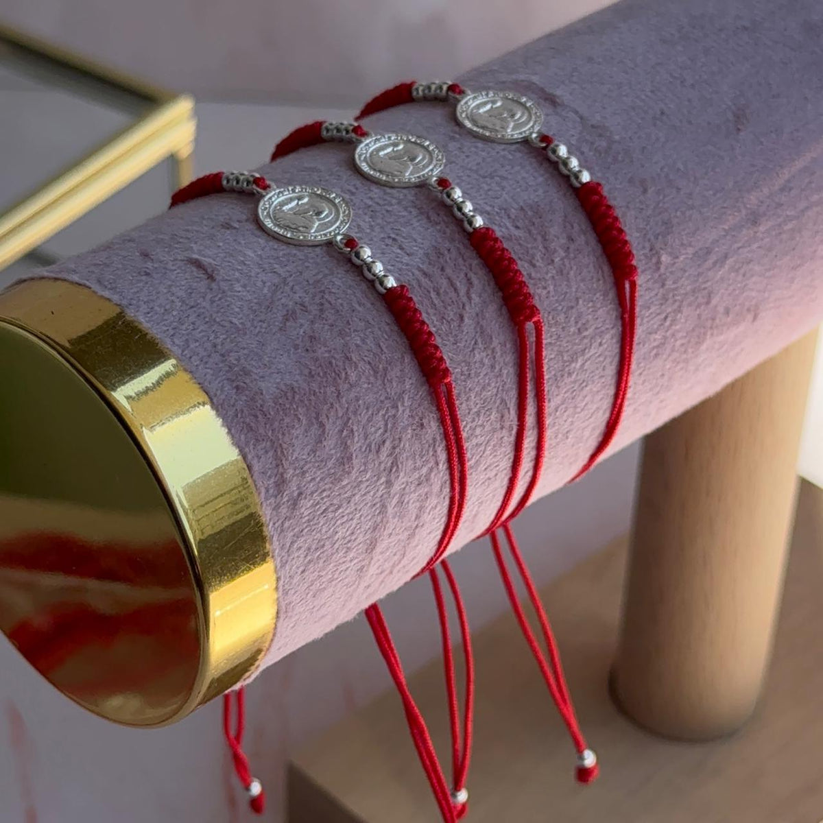 Pulsera Roja San Benito
