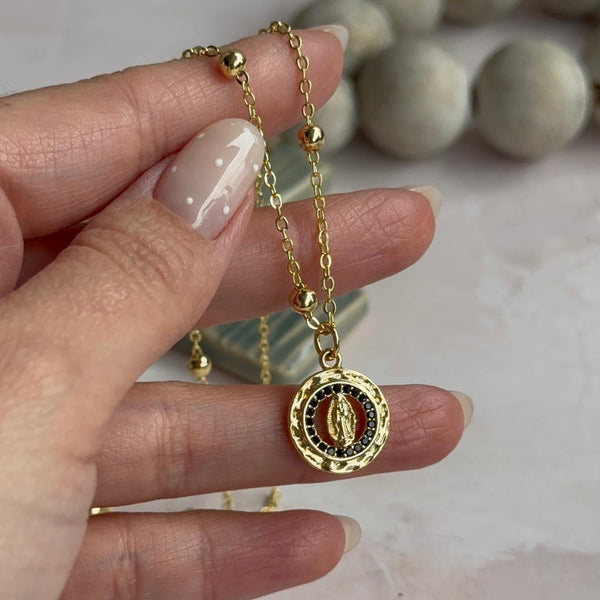 Collar Virgen de Guadalupe Circones Negros