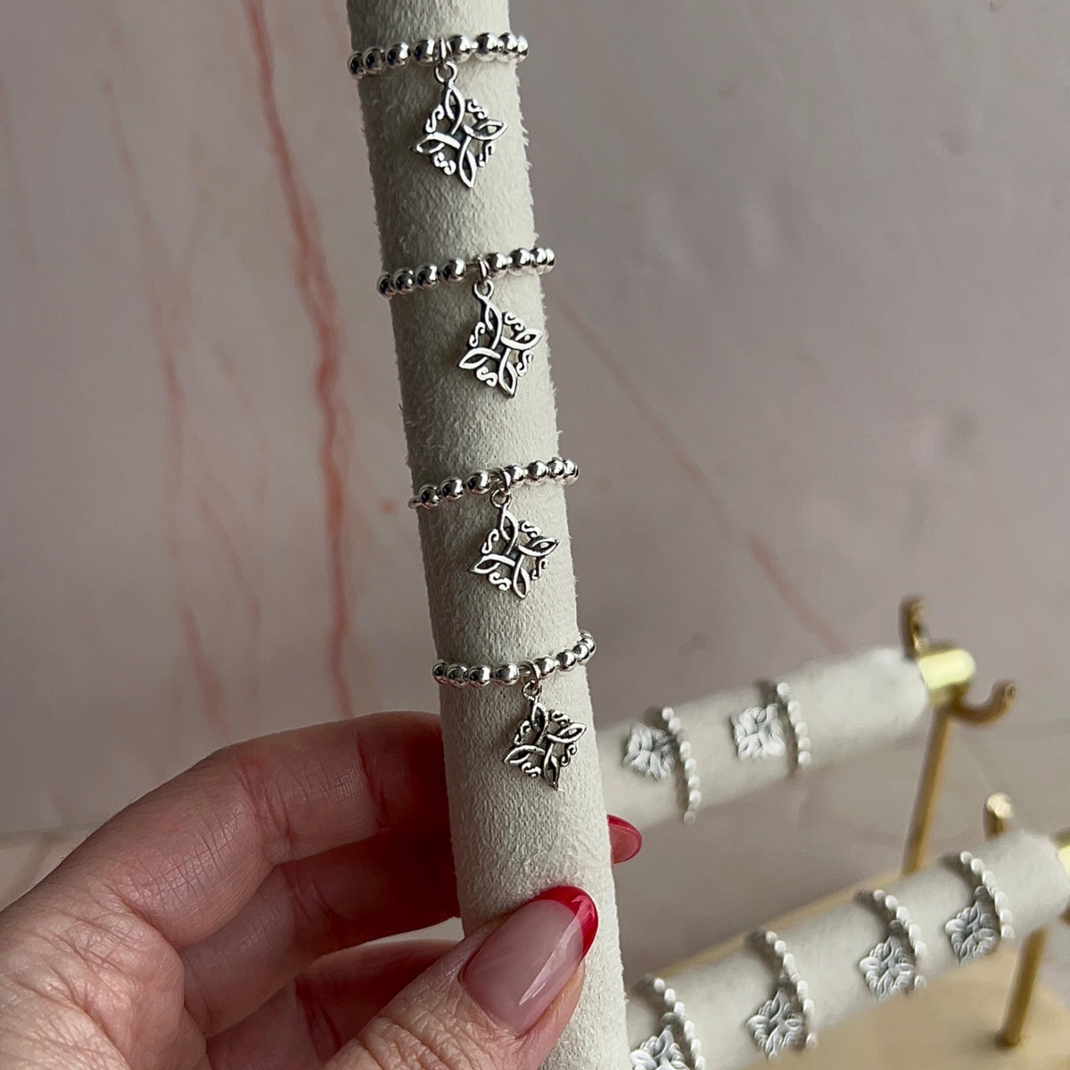 Anillo Nudo de Bruja Antiestrés