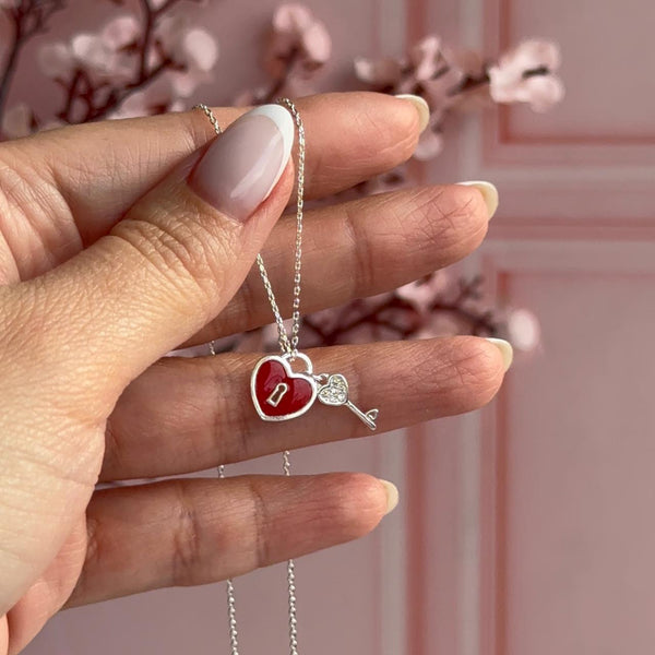 Collar Candado Esmaltado y Llave Circones