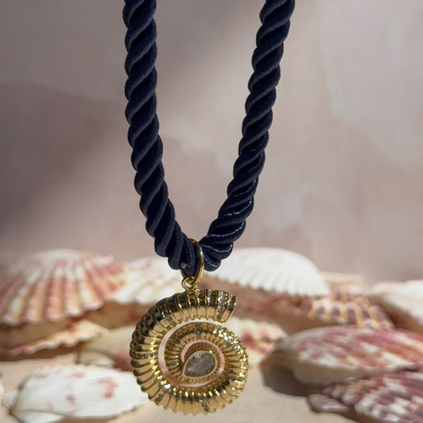 Collar Cordón de Seda Azul - Caracola