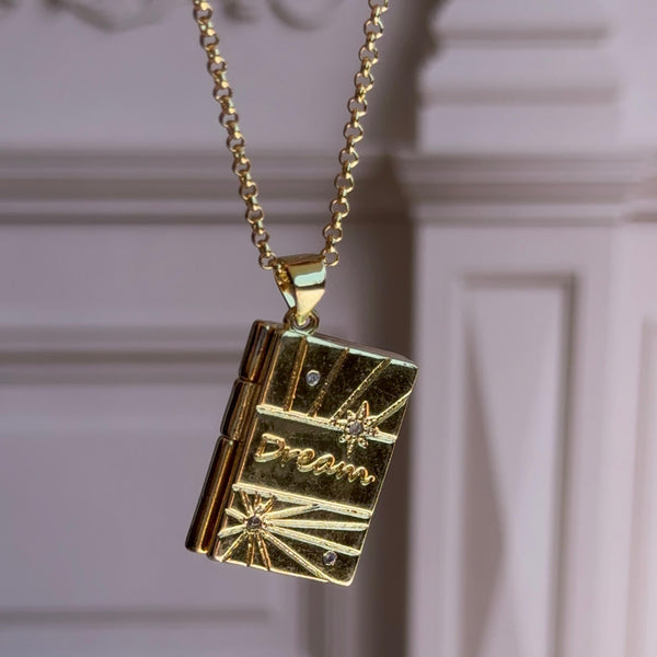 Collar El Libro de tus Sueños Baño de Oro