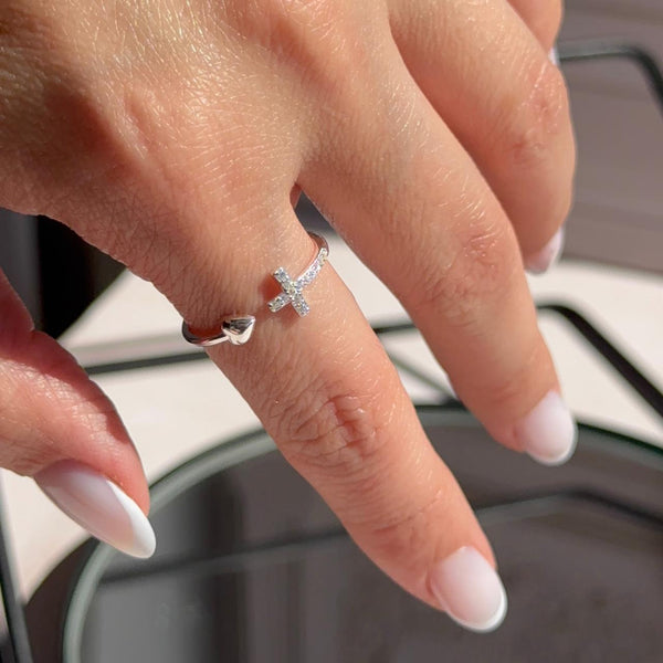 Anillo Cruz Circones y Corazón