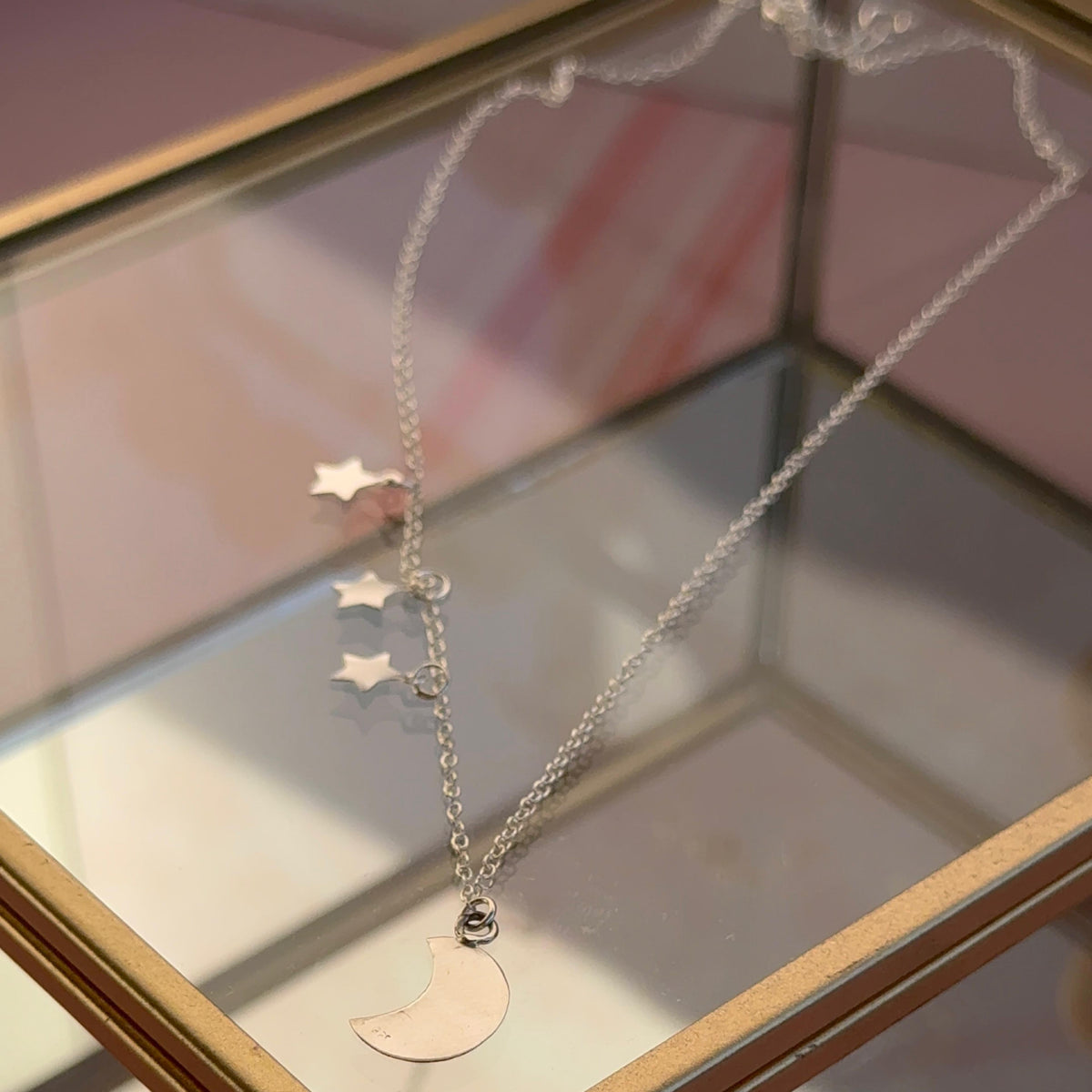 Collar Luna y Tres Estrellas