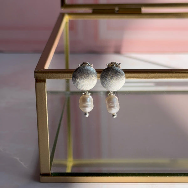 Aros Cóncavo con Perlas