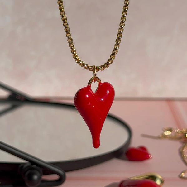 Collar Corazón Rojo Alargado