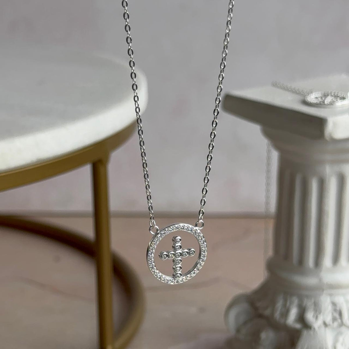 Collar Cruz Circones