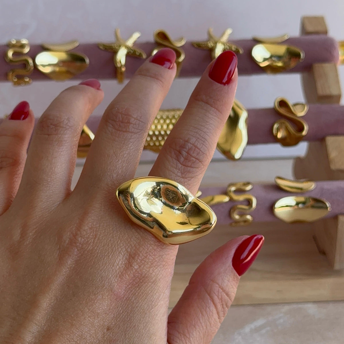 Anillo Delia