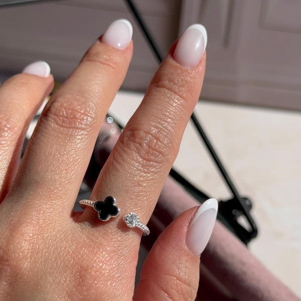Anillo Trébol Ónix