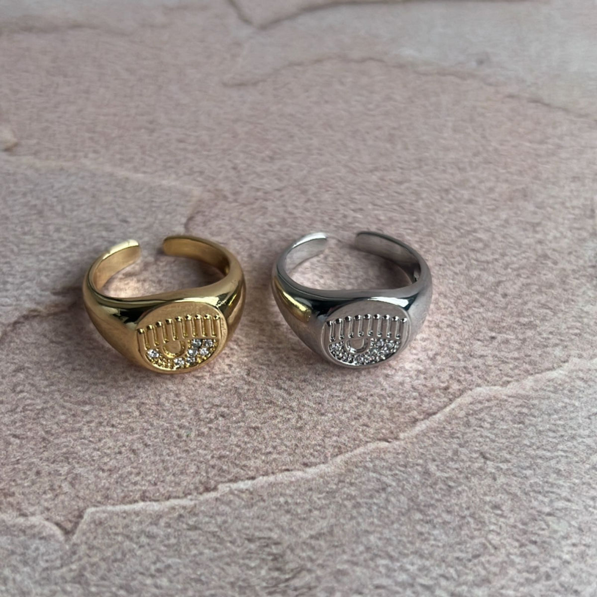 Anillo Ojito con Circones