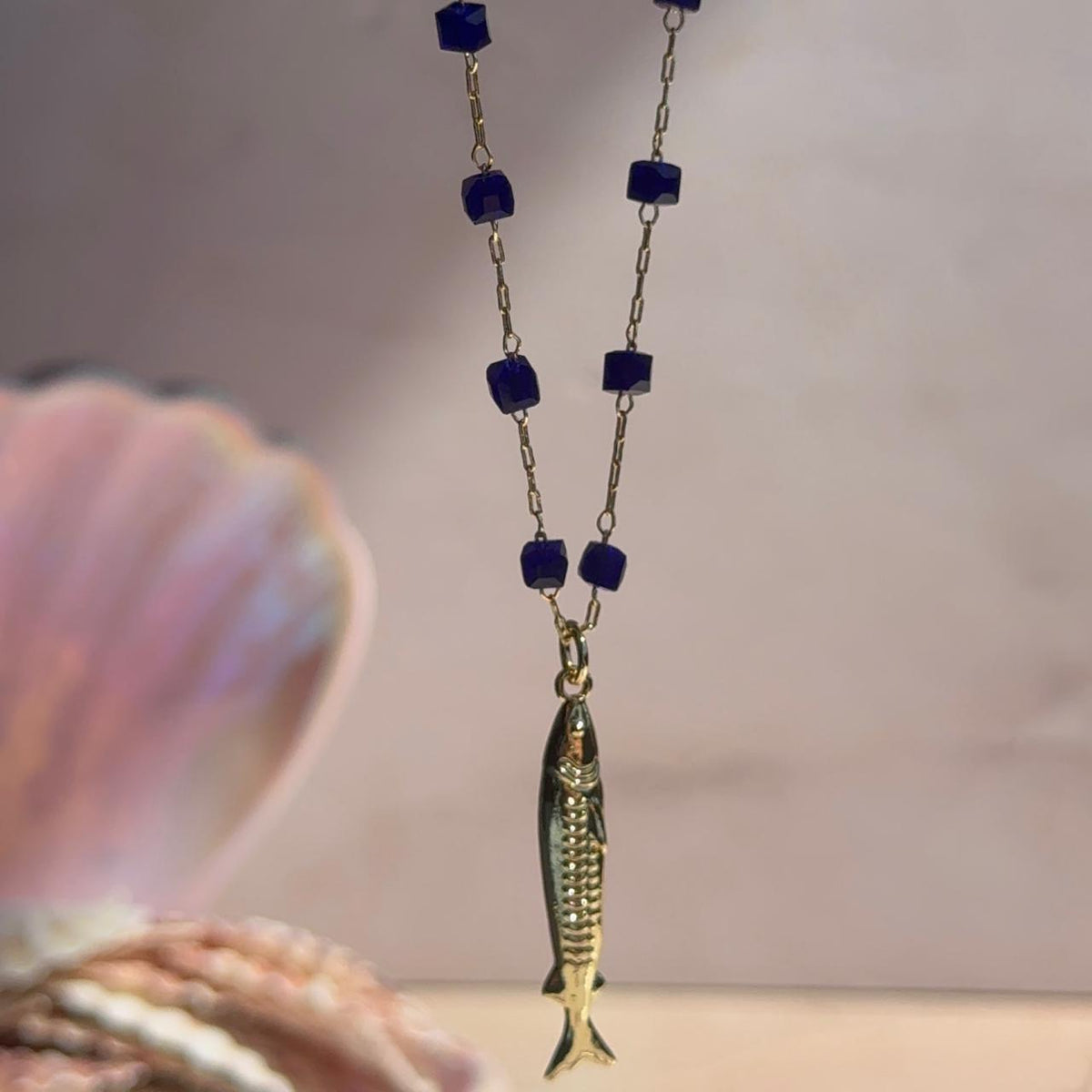 Collar Fish