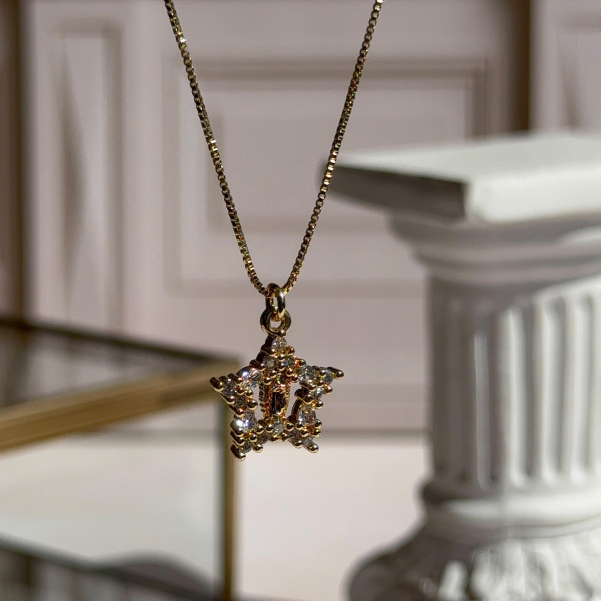 Collar Virgen de Guadalupe Forma Estrella