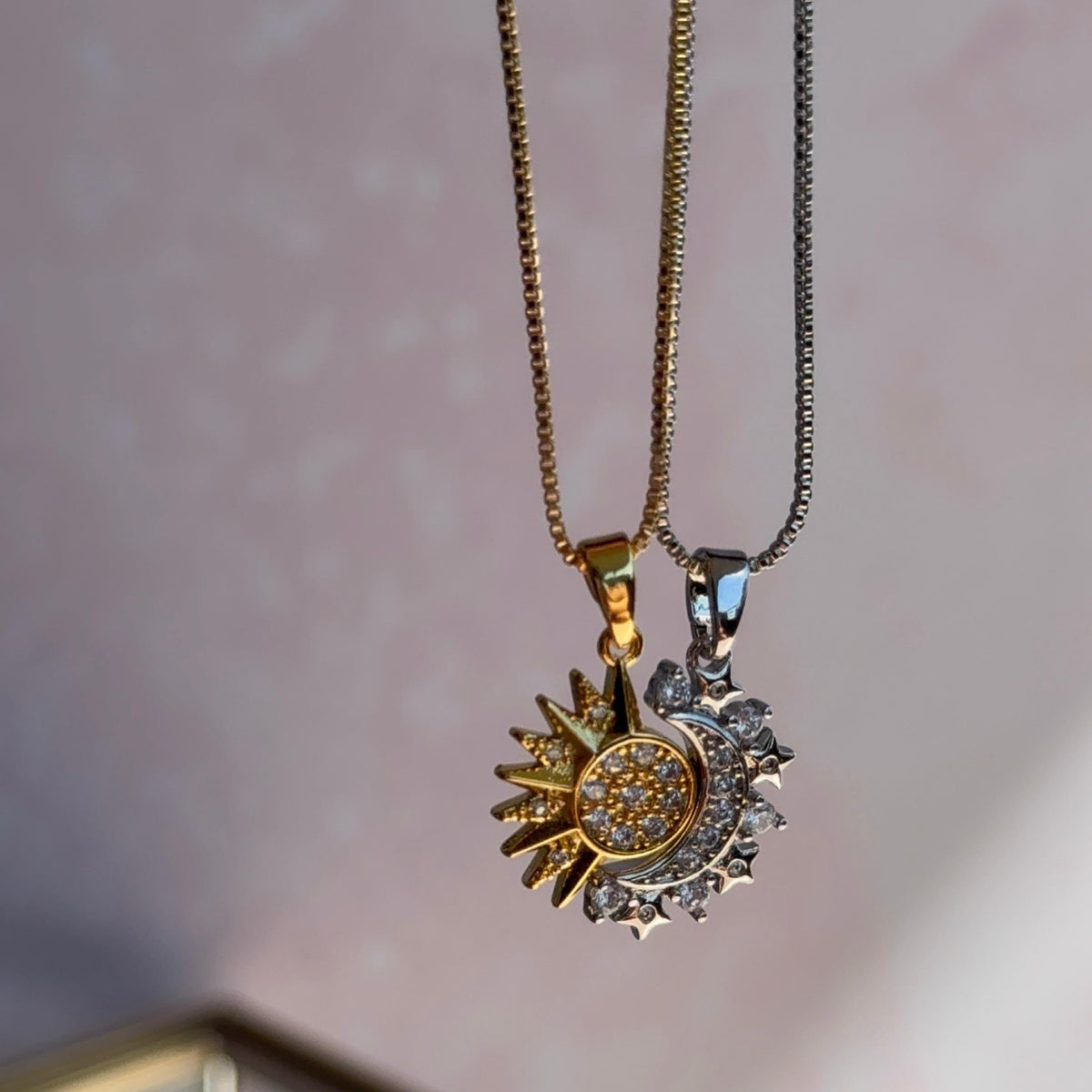 Set Collar Imán Sol y Luna