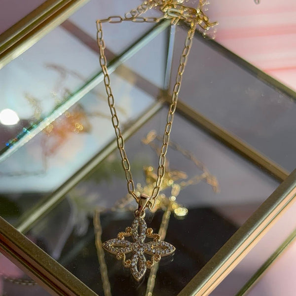Collar Nudo de Bruja Circones