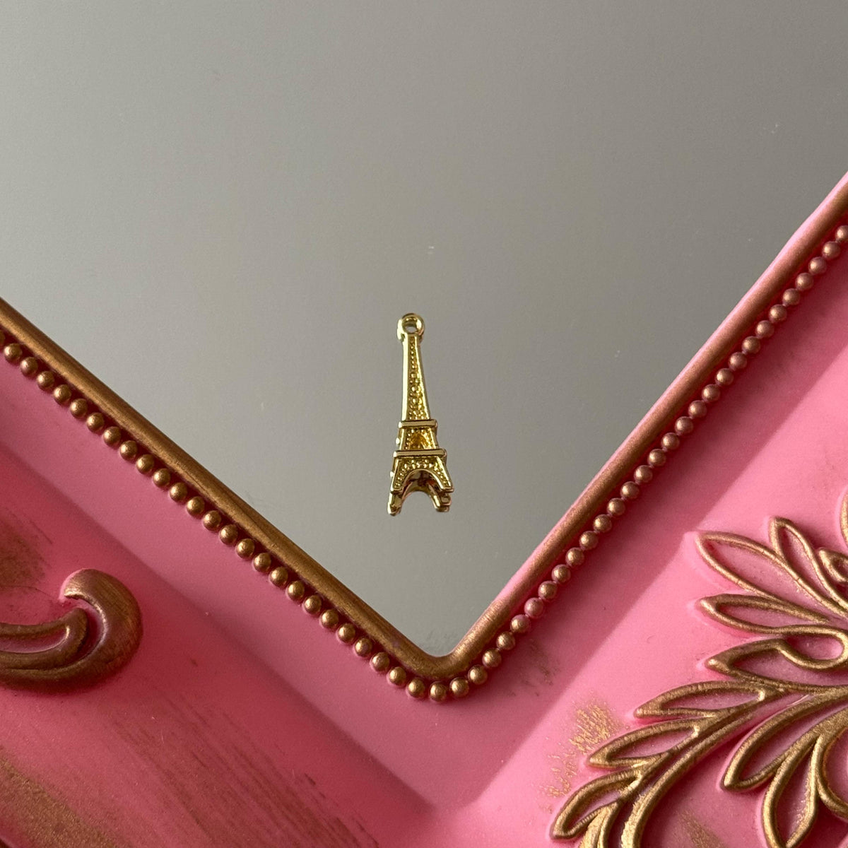 Charm Torre Eiffel Baño de oro