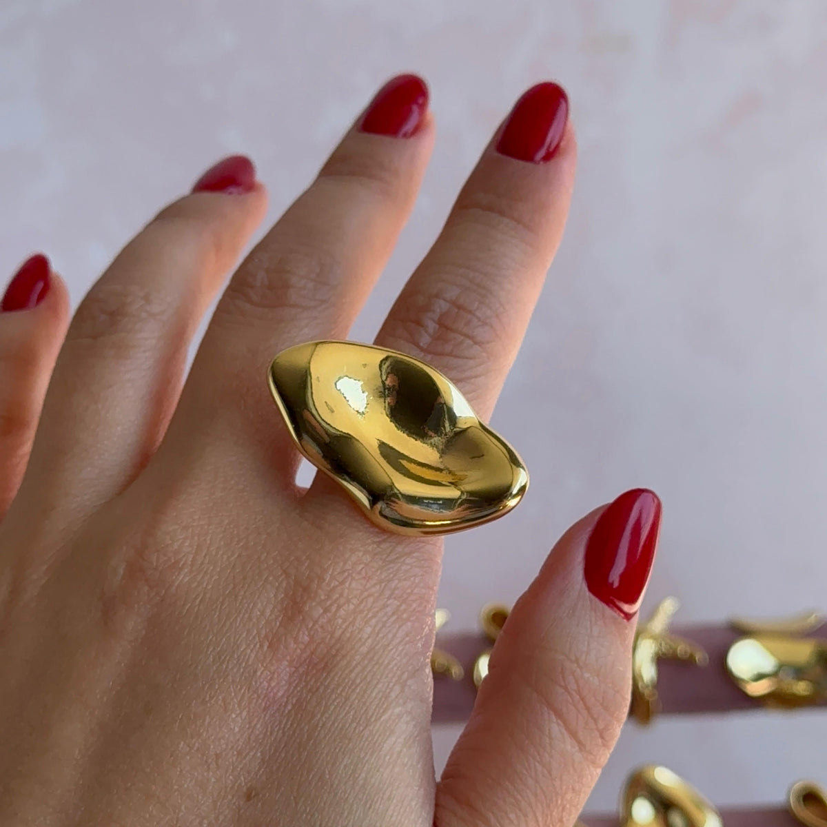 Anillo Delia