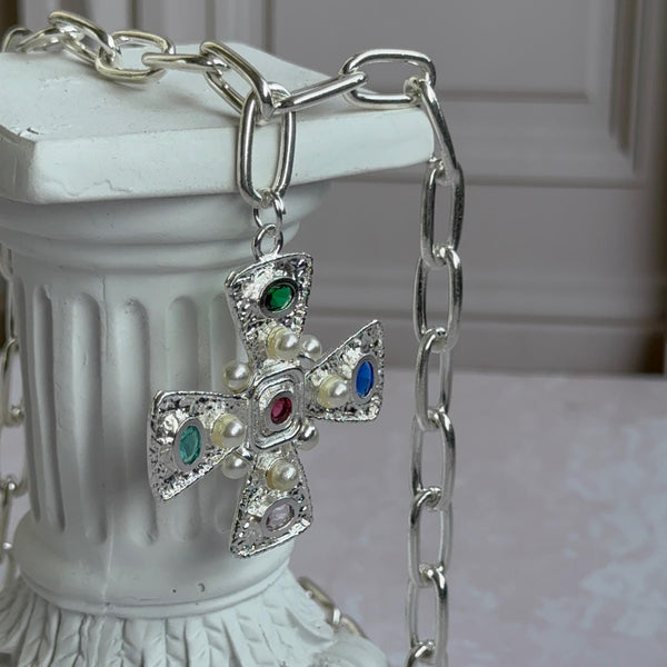 Collar Cruz Cristales y Perlas