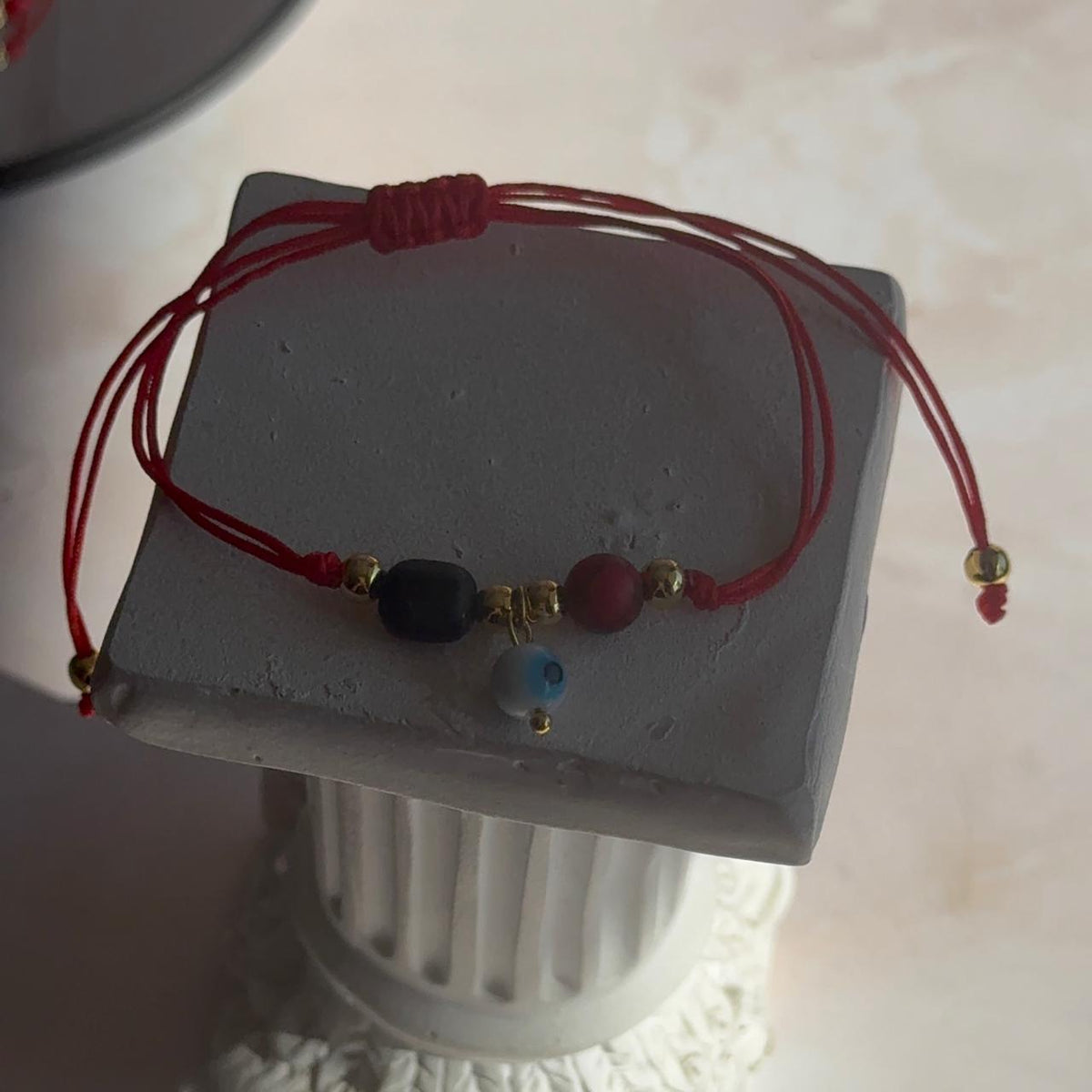 Pulsera Roja con Ojo Turco y Azabache