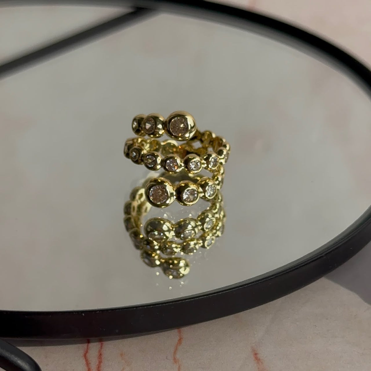 Anillo Corina
