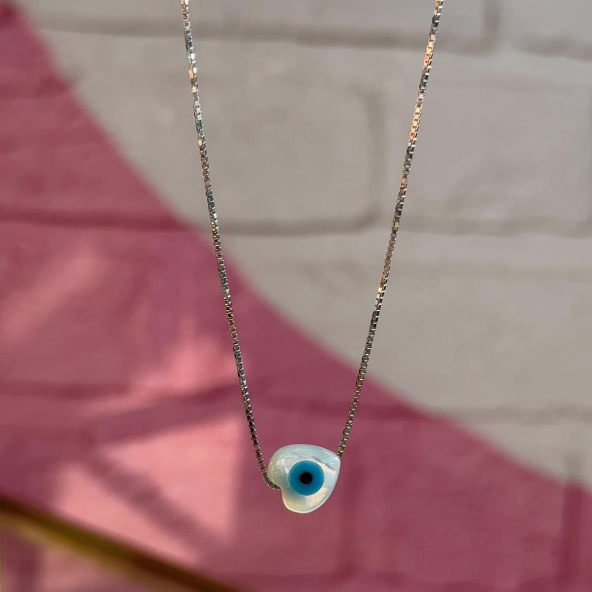 Collar Corazón Nácar Ojo Protector