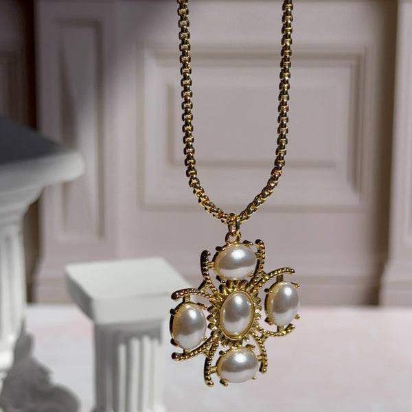 Collar Cruz Perlada