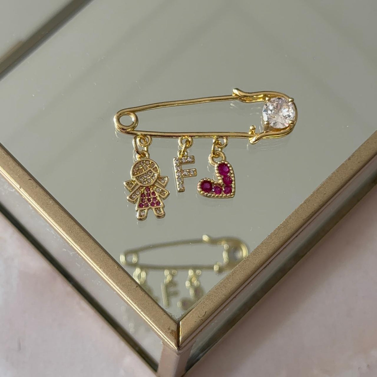 Prendedor Hija con Letra Personalizada